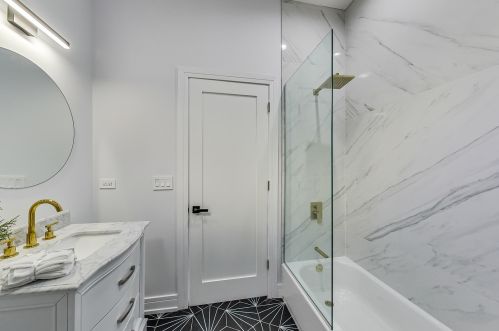 2255 Monroe St, Chicago IL  60612-2936 exterior