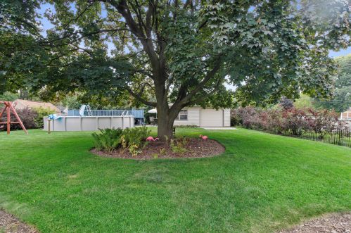 2231 Mallory Ave, Milwaukee WI 53221-4262 exterior