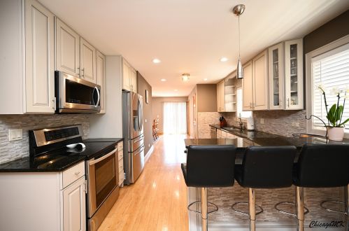 3807 Odell Ave, Chicago IL 60634-3404 exterior