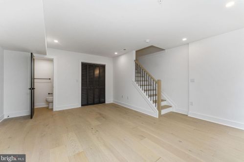 4473 Fleming St, Philadelphia PA 19128-4808 exterior