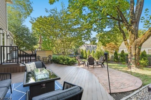 1545 Martine Ave, Scotch Plains NJ 07076-2901 exterior