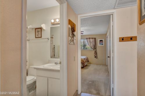 30 Calle Del Chancero, Green Valley AZ 85614-3028 exterior