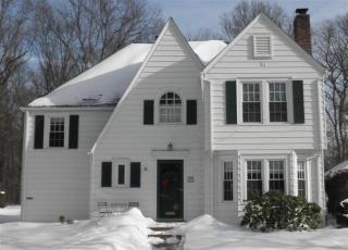 67 Allen Rd, Springfield, MA 01106-1322