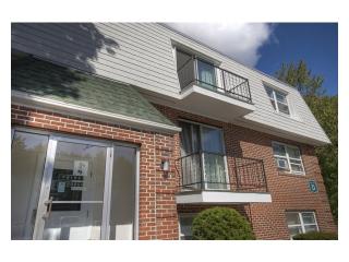 1375 Forest Ave, Portland ME  04103-1895 exterior