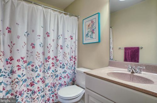 1110 Cord Dr, Hummelstown PA 17036-6815 exterior