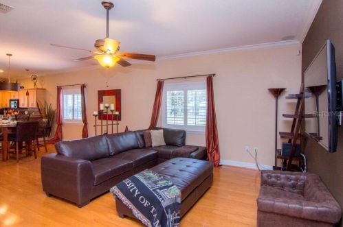 301 Arrawana Ave, Tampa, FL 33609-3216