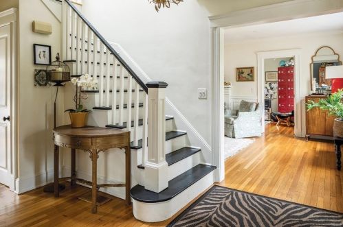 170 Oliver Rd, Newton, MA 02468-2321