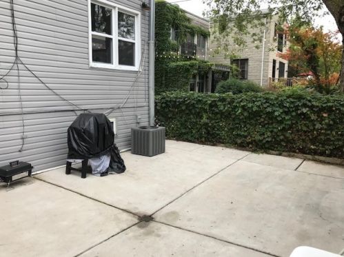 2248 Southport Ave, Chicago IL 60614-3115 exterior