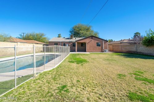 4220 16 Dr, Phoenix AZ 85015-1426 exterior