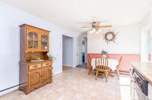 434 Putnam Pike, Killingly CT 06241-1608 exterior