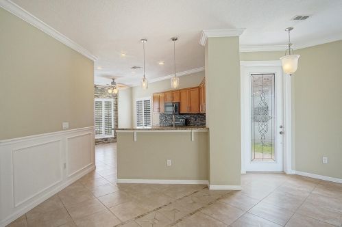 9979 Stonegate Dr, Fort Pierce FL 34987-2423 exterior