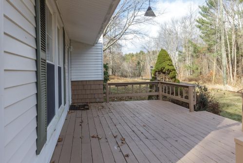 7481 School St, Concord NH  03307-0914 exterior