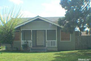 528 Angelus St, Turlock CA  95380-5623 exterior