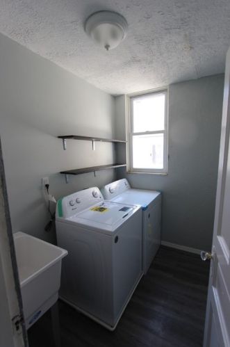 3825 California Ave, Pittsburgh PA 15212-1633 exterior