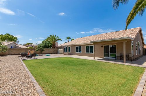 1621 Butler Dr, Chandler AZ 85226-4844 exterior
