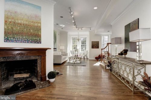 2015 Q St, Washington DC 20002-2373 exterior