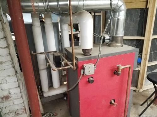 34 Country Clb Rd, Killingly CT 06241-1102 exterior