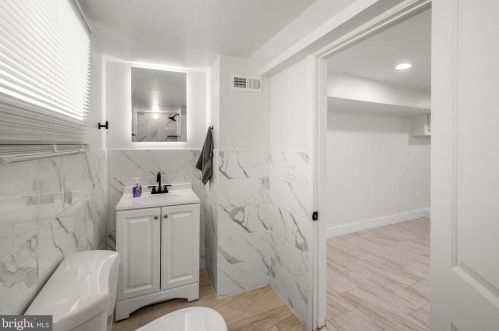 2267 Cambria St, Philadelphia PA 19134-4232 exterior