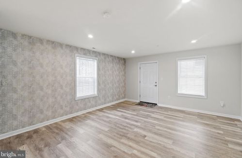 5925 Foote St, Washington DC 20019-6943 exterior