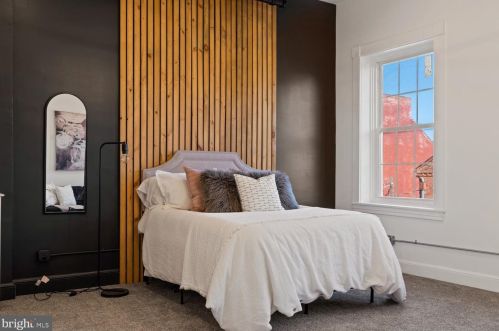 220 Prince St, Lancaster PA 17603-5878 exterior