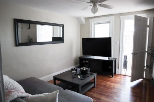 68 5 Ave, Woonsocket RI 02895-5019 exterior