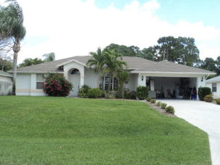 731 Dalton Cir, Fort Pierce FL  34953-5815 exterior