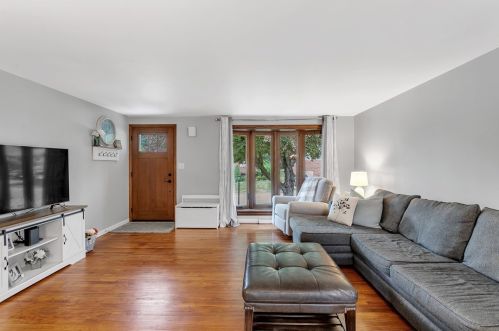 4828 Havana Dr, Pittsburgh PA 15239-2420 exterior