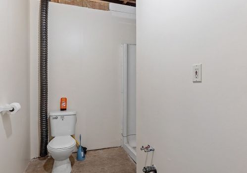 9 Elizabeth St, Worcester MA 01605-2949 exterior