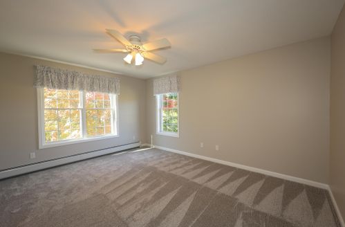 8 Graham Rd, Concord NH 03301-6900 exterior