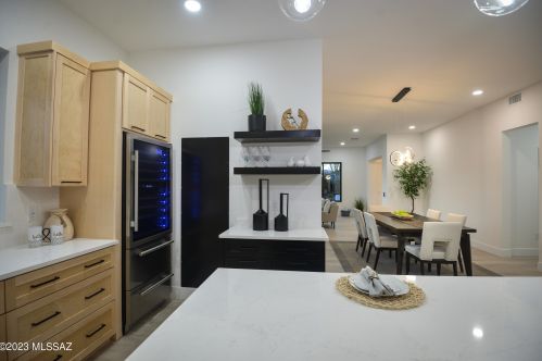 2302 5th St, Tucson AZ  85719-5209 exterior