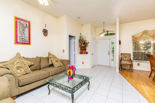 274 Dalton Cir, Fort Pierce FL  34953-5846 exterior