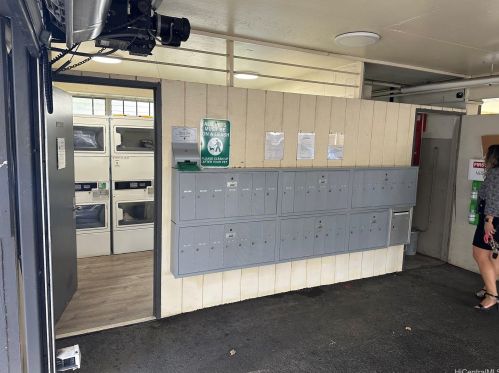 1442 Kewalo St, Honolulu HI 96822-4177 exterior