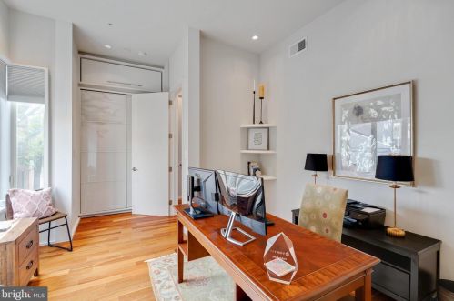 970-74 Leithgow St, Philadelphia PA  19123-1440 exterior