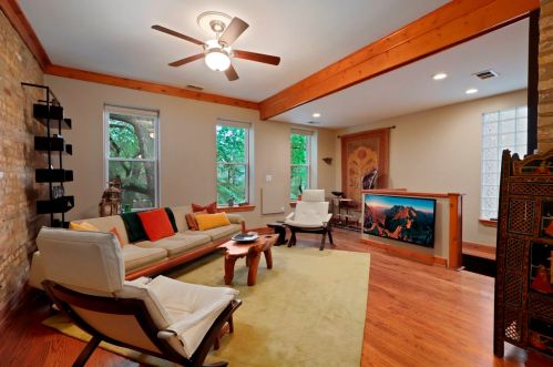 1817 Honore St, Chicago IL 60657-2007 exterior