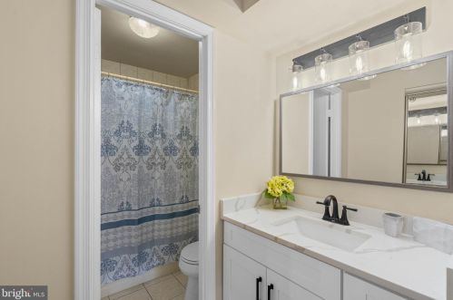 1633 Hugo Cir, Silver Spring MD 20906-5922 exterior