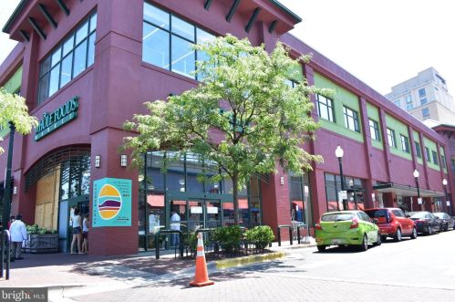 1320 Fenwick Ln, Silver Spring MD 20910-3514 exterior