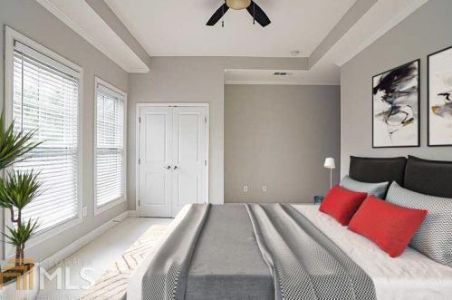 706 Cosmopolitan Dr, Atlanta GA 30324-3615 exterior