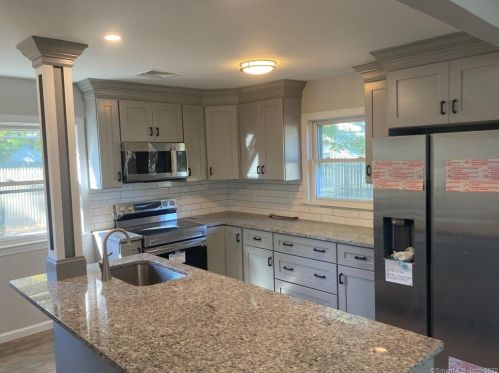 53 Laurel Rd, Windsor Locks CT 06096-2034 exterior