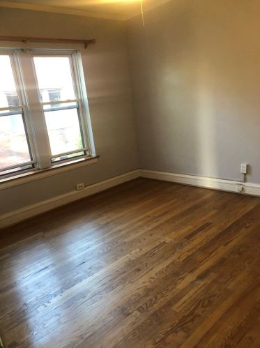 6747 Artesian Ave, Chicago IL  60645-4640 exterior