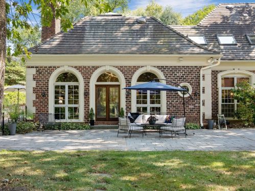 14 Overhills Dr, Saint Louis MO 63124-1532 exterior