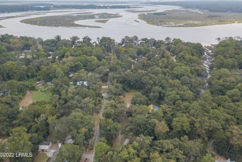 34 Thomas Heyward St, Bluffton SC 29910-7629 exterior