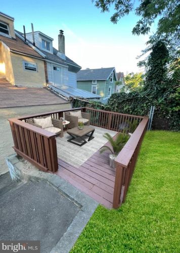 1020 Tyler Ave, Darby PA 19023-1105 exterior