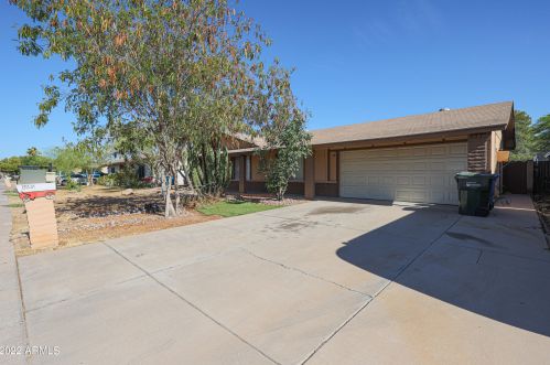 8831 Elm St, Phoenix AZ 85016-4839 exterior