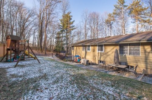 365 Shr Trl, Sparta NJ 07871-1714 exterior