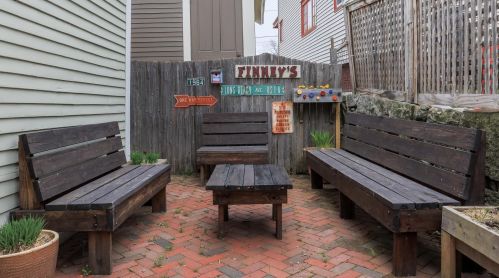 20 Tahanto St, Concord NH 03301-3833 exterior