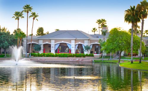 24032 Lakeway Cir, Chandler AZ 85248-7312 exterior