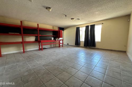 8640 16 Pl, Phoenix AZ 85040-2441 exterior