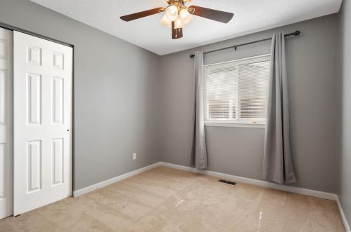 2625 Midland Rdg Dr, Saint Louis MO 63114-1232 exterior