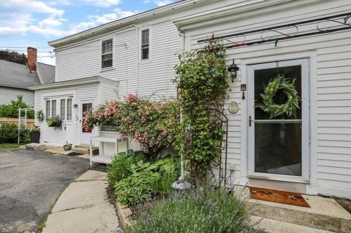 264 Highland St, Worcester MA 01602-2112 exterior