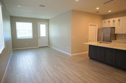 4104 Thatcher Ave, Tampa FL  33614-7851 exterior